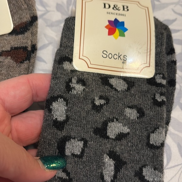 Women’s set of 2 pair WOOL animal print socks NEW - Picture 4 of 4